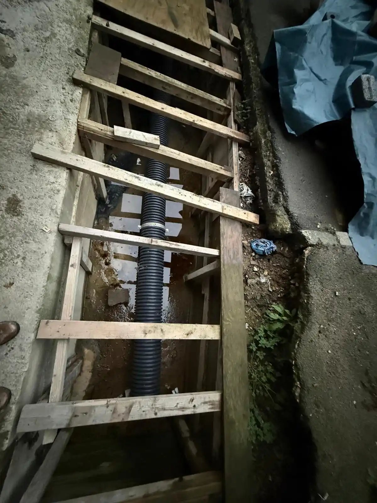 Drainova drainage engineer at work
