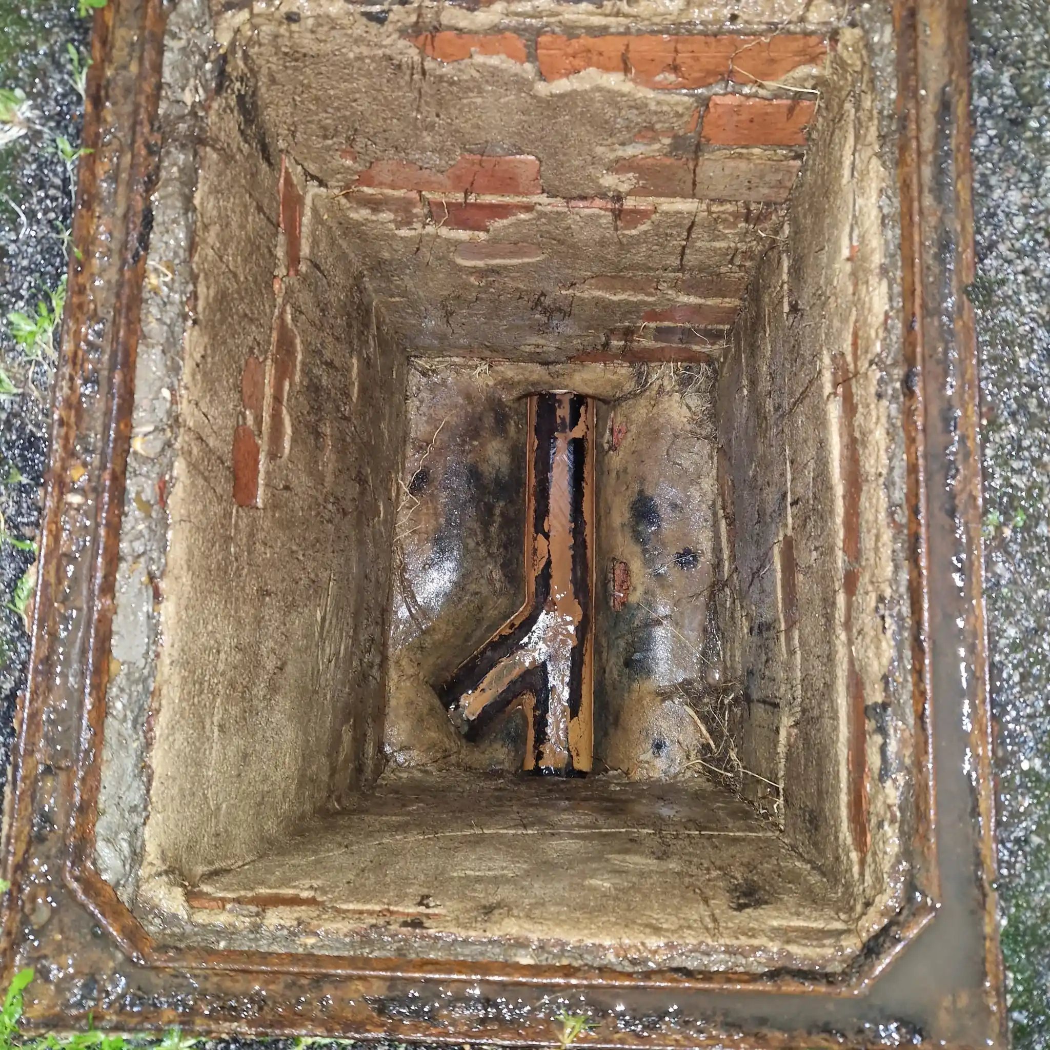 CCTV inspection view inside a London drainage chamber